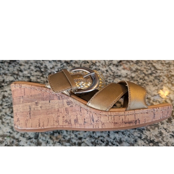 BOC Born Jonna Sunbronze Metallic Cork Wedge Sandals Size 9M Silver And Gold - Picture 6 of 9